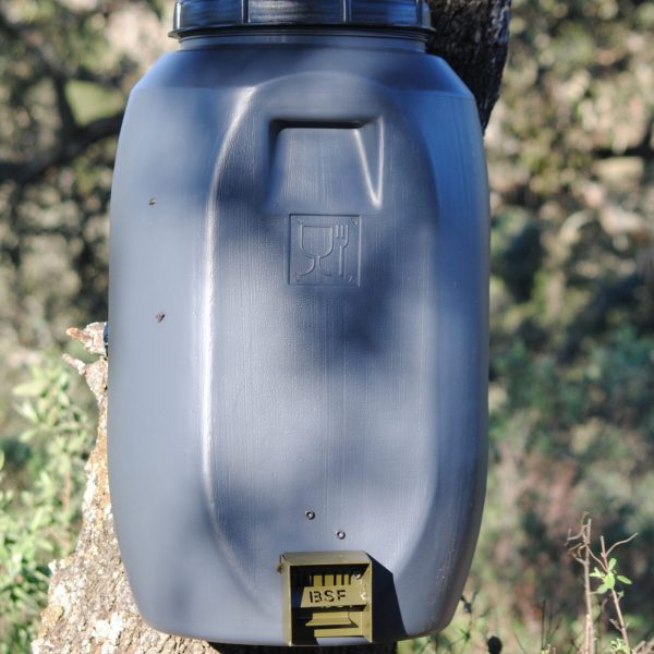 BSF Trampilla para Bidon Comedero, Alimentador y Dispensador